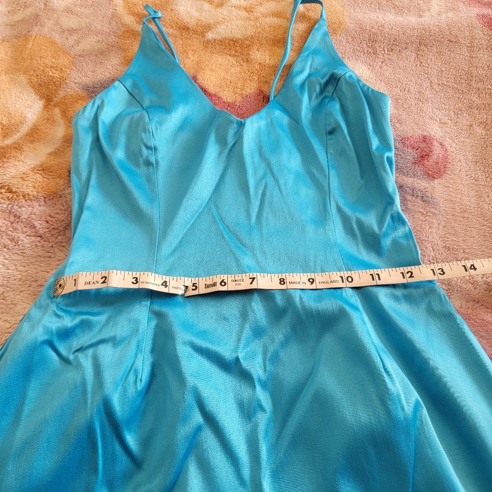 Lux LA Dress - Picture 7 of 11